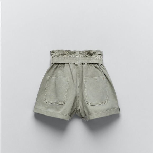 ✨Zara Paperbag Denim Shorts✨ - Picture 4 of 8